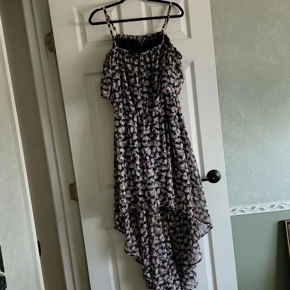 Lily Rose  Hi -lo cold shoulder  dress Sz 1x - Picture 3 of 12